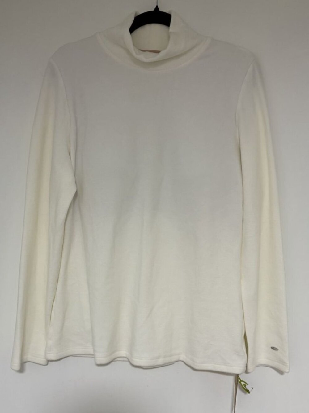 OGL Women’s Cream Mockneck Long Sleeve Built In Bra Top Size 2XL New